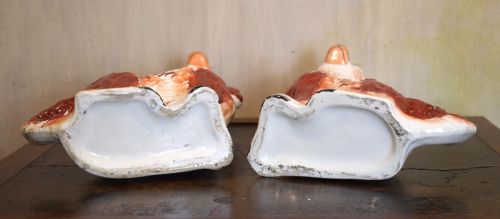 FINE PAIR OF STAFFORDSHIRE POTTERY DOGS - ADDITIONAL PHOTO 5