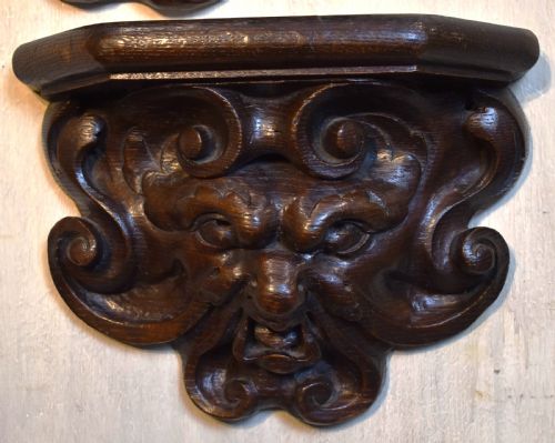 PAIR OF GOTHIC REVIVAL OAK WALL BRACKETS - ADDITIONAL PHOTO 2