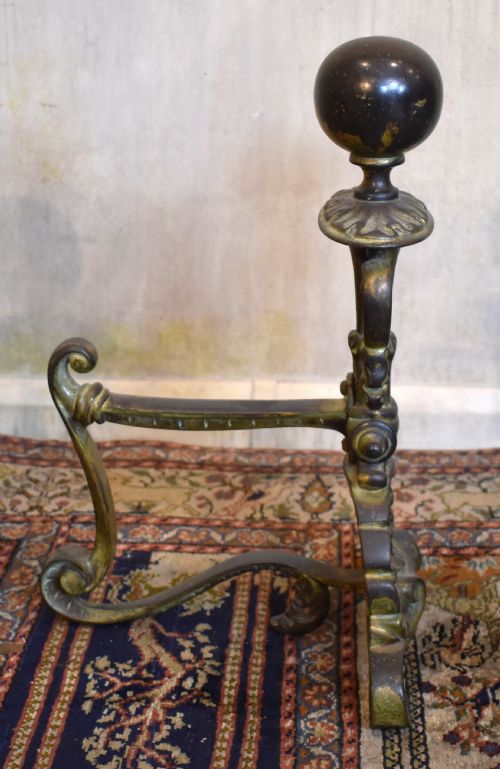 FINE LARGE PAIR OF FIREDOGS OR ANDIRONS - ADDITIONAL PHOTO 4