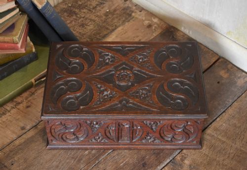 FINE CARVED OAK GOTHIC REVIVAL BOX - ADDITIONAL PHOTO 1