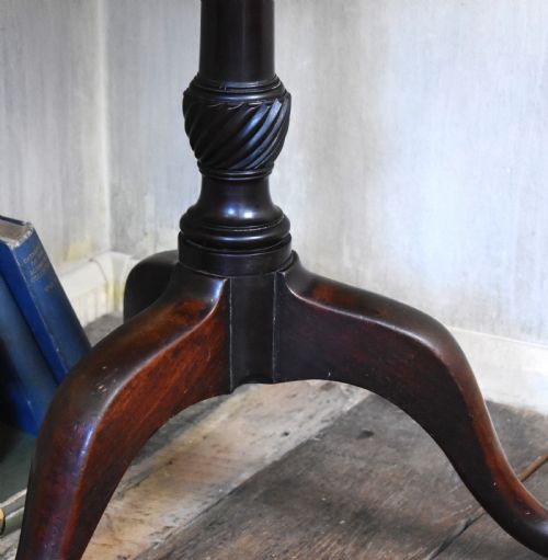 GEORGIAN MAHOGANY TILT TOP TRIPOD TABLE - ADDITIONAL PHOTO 4