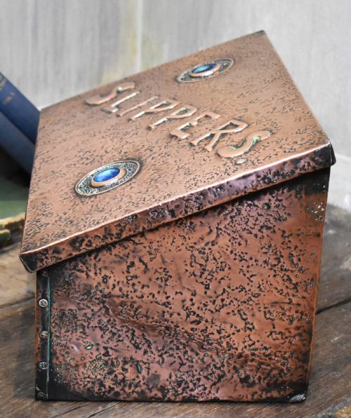 ARTS AND CRAFTS COPPER SLIPPER BOX - ADDITIONAL PHOTO 2