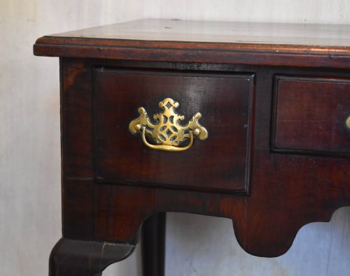 GEORGIAN MAHOGANY LOWBOY - ADDITIONAL PHOTO 3