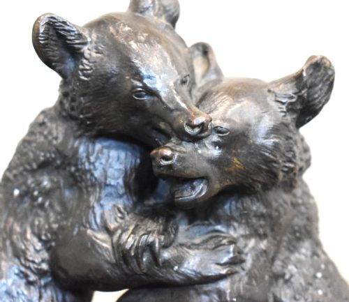 BRONZE OF BEAR CUBS FIGHTING BY VICTOR PETER - ADDITIONAL PHOTO 5