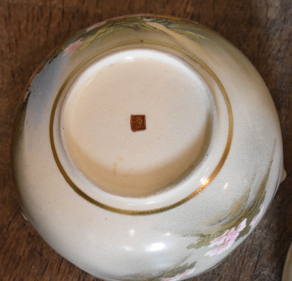Fine pair of Satsuma lobed bowls View IV