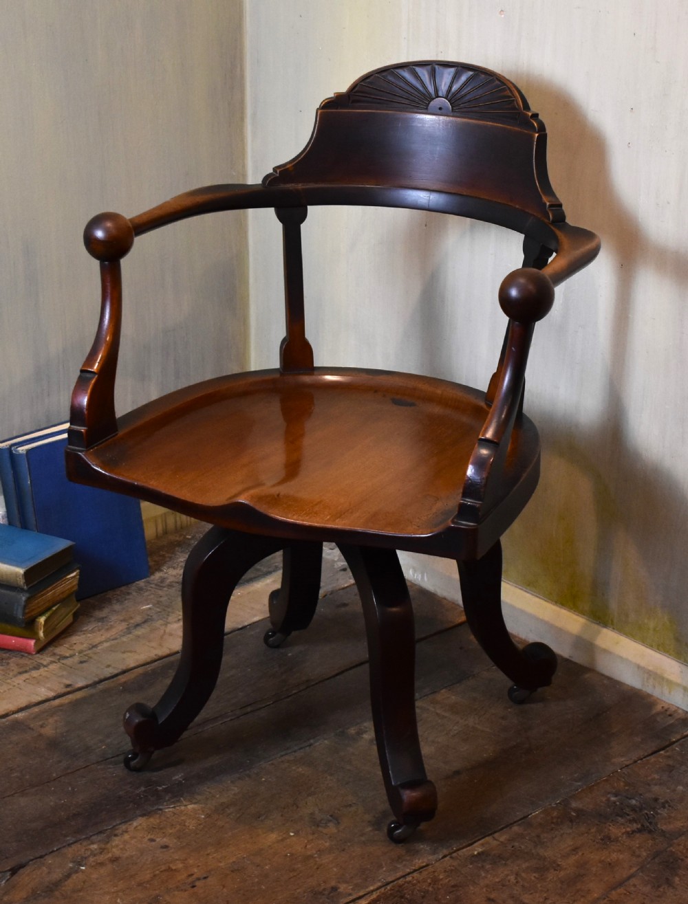 Fine Quality Victorian walnut swivel office chair
