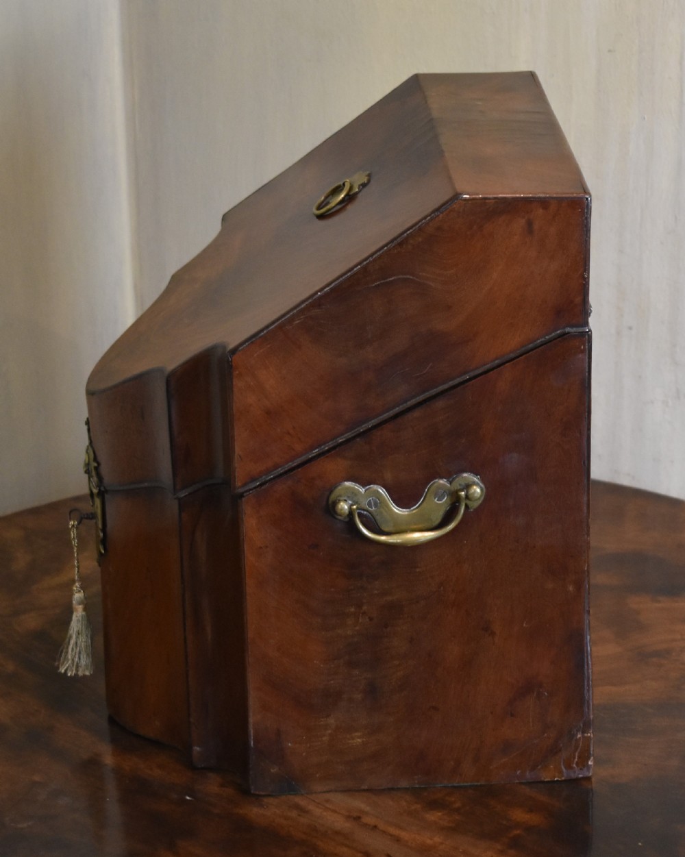 Georgian mahogany knife box View VI