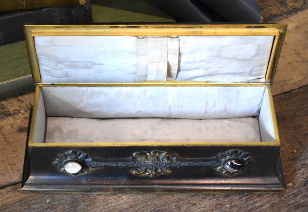 Fine Victorian agate mounted glove box View IV