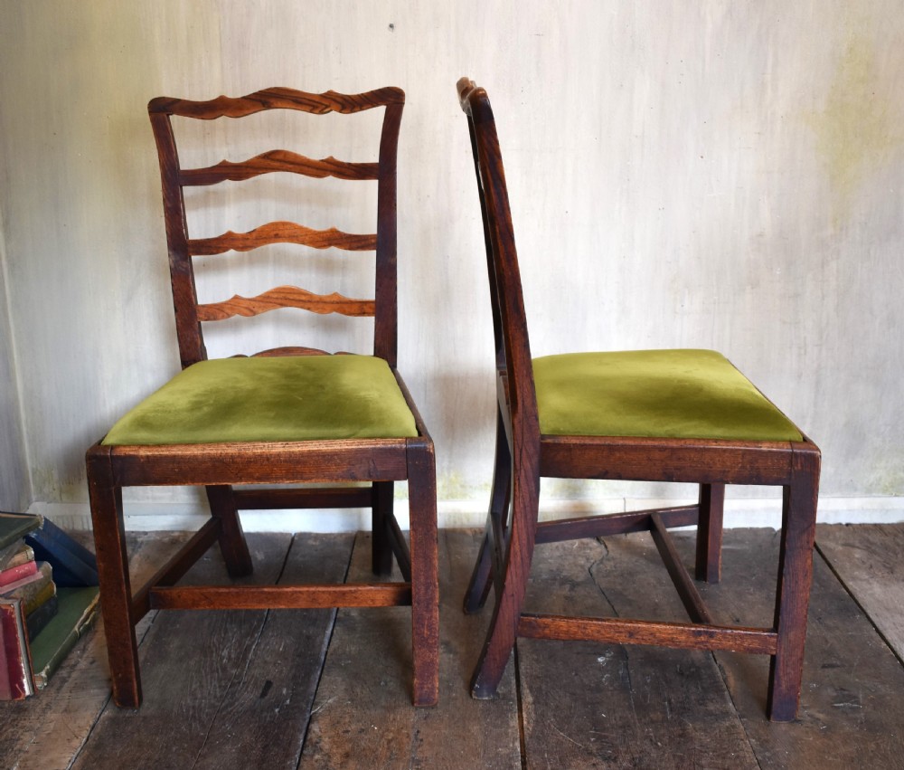 Pair of Georgian elm side chairs View IV