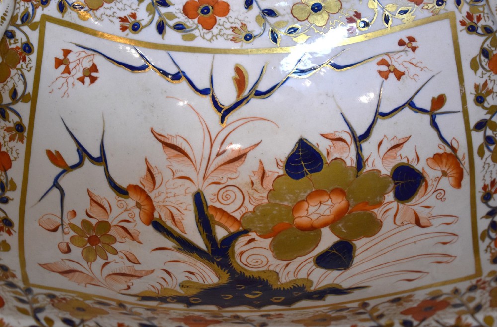 Early Derby porcelain Imari comport View V