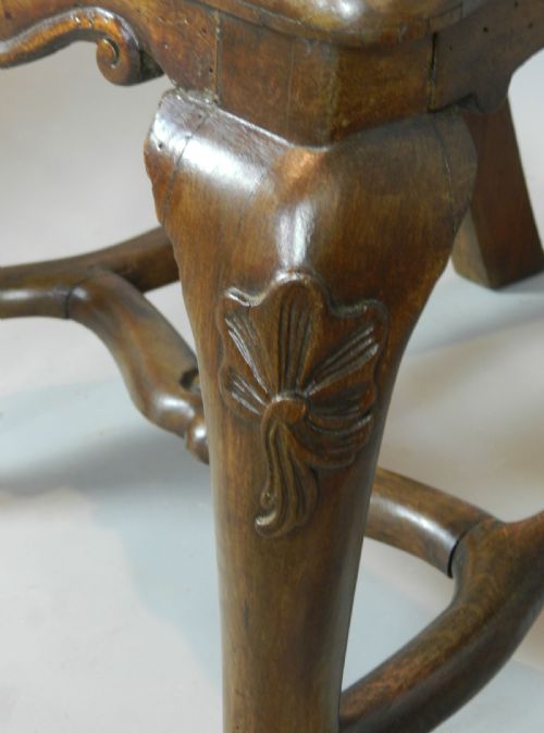 CONTINENTAL SET OF FOUR QUEEN ANNE STYLE WALNUT CHAIRS - ADDITIONAL PHOTO 8