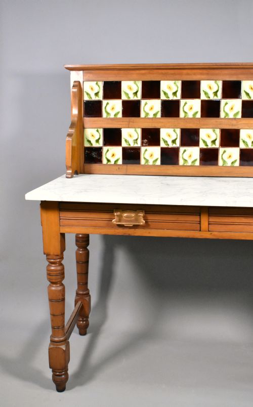 EDWARDIAN TILE BACK MARBLE TOP WASHSTAND IN BIRCH - ADDITIONAL PHOTO 5