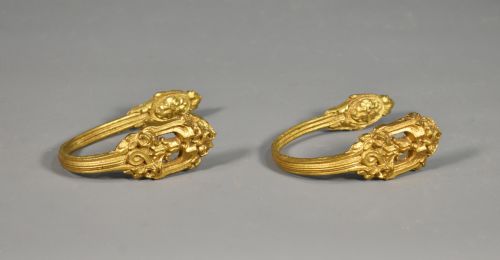 PAIR FRENCH BRONZE CURTAIN TIEBACKS LOUIS XVI STYLE - ADDITIONAL PHOTO 1