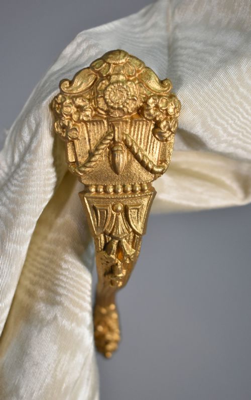PAIR FRENCH BRONZE CURTAIN TIEBACKS LOUIS XVI STYLE - ADDITIONAL PHOTO 12