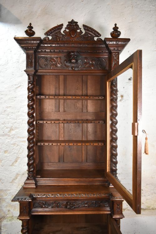 FRENCH OAK HUNT DISPLAY CABINET LOUIS XIII STYLE - ADDITIONAL PHOTO 15