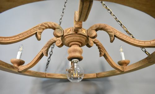 LARGE FRENCH CHANDELIER IN OAK LOUIS XVI STYLE WITH SIX ARMS - ADDITIONAL PHOTO 2