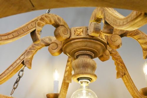 LARGE FRENCH CHANDELIER IN OAK LOUIS XVI STYLE WITH SIX ARMS - ADDITIONAL PHOTO 4