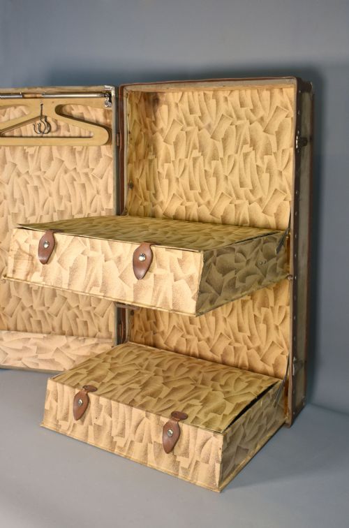 FRENCH ANTIQUE STEAMER TRUNK SUITCASE - ADDITIONAL PHOTO 10