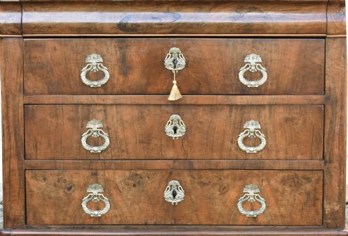 FRENCH CHEST OF DRAWERS IN WALNUT LOUIS PHILIPPE PERIOD 19TH CENTURY - ADDITIONAL PHOTO 4