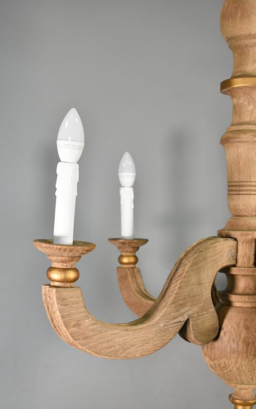 FRENCH PROVINCIAL FOUR ARM CHANDELIER IN SOLID OAK - ADDITIONAL PHOTO 4