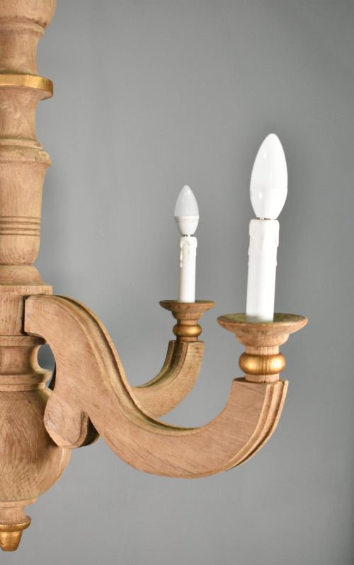 FRENCH PROVINCIAL FOUR ARM CHANDELIER IN SOLID OAK - ADDITIONAL PHOTO 5