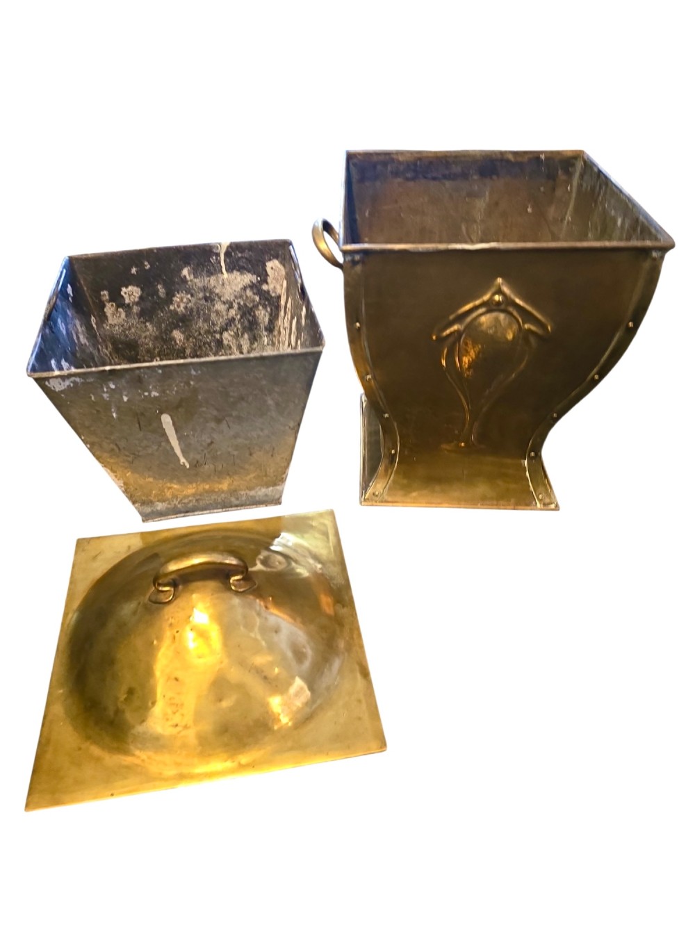 Antique Art Nouveau Brass Coal Scuttle Box with Lid & Liner circa 1895-1910 View VI