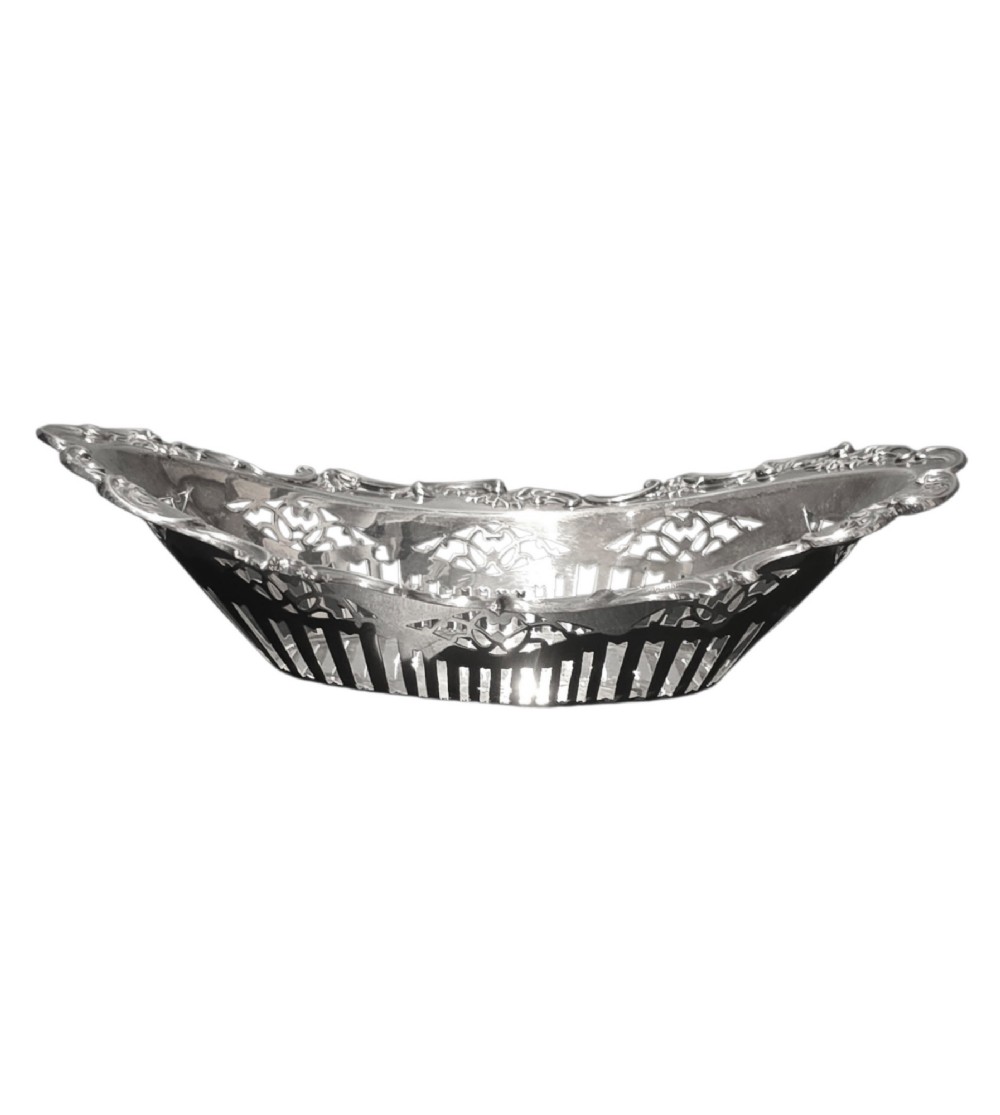 Walker & Hall Sterling Silver Bon Bon Dish Sheffield 1904 Edwardian 151.6g