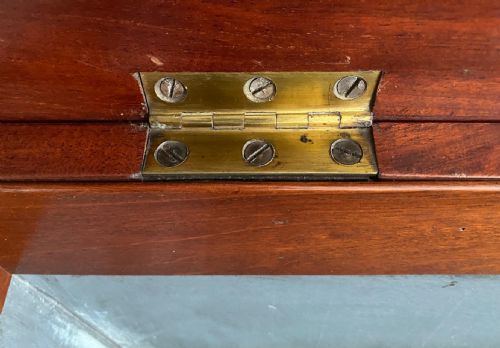 GILLOWS MAHOGANY SARCOPHAGUS SHAPED CELLARETTE - ADDITIONAL PHOTO 5
