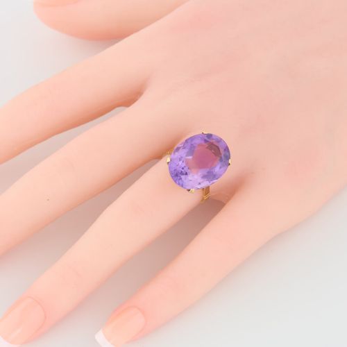 9CT GOLD SINGLE STONE AMETHYST RING 19611962 - ADDITIONAL PHOTO 1