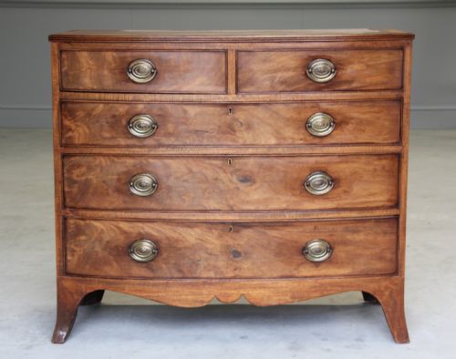 A 19th Century Mahogany Bow Fronted Chest of Drawers.