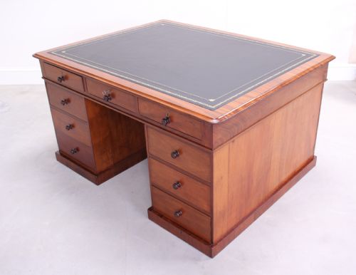 fig 1. A Victorian Partners Desk.
