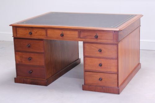 fig 2. A Victorian Partners Desk.