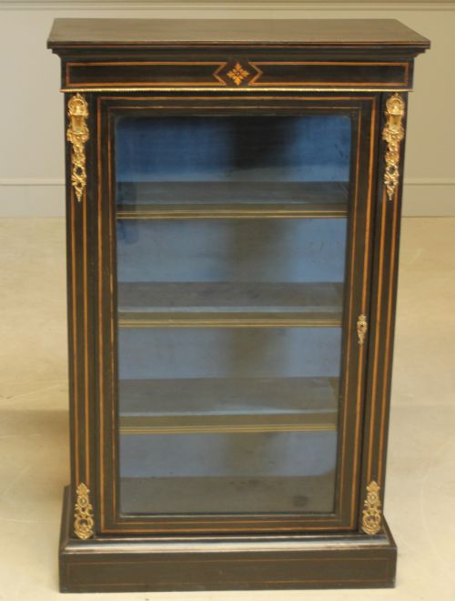 fig 1. A VICTORIAN EDONIZED PEIR CABINET