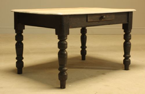 fig 1. A VICTORIAN PINE SCRUBBED TOP TABLE