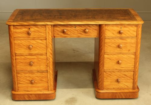 fig 1. A 19TH CENTURY VICTORIAN WRITING DESK
