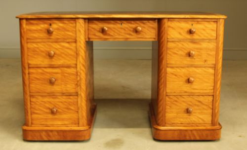 fig 2. A 19TH CENTURY VICTORIAN WRITING DESK
