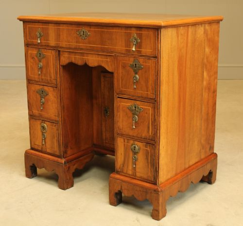 fig 2. 18TH CENTURY WALNUT KNEEHOLE DESK