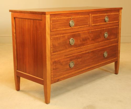 fig 2. AN EDWARDIAN MAHOGANY CHEST OF DRAWERS
