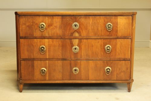 A 19th Century Walnut Chest of Drawers