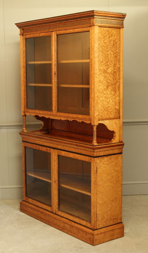 A VICTORIAN BIRD'S EYE MAPLE DISPLAY CABINET - ADDITIONAL PHOTO 2