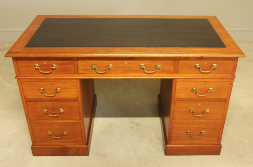 fig 1. A Victorian mahogany twin pedestal desk.