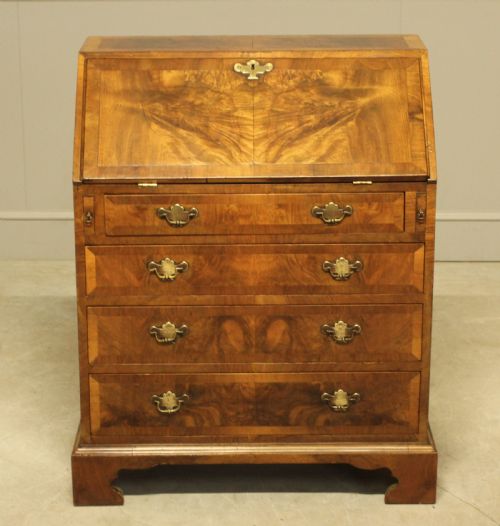 fig 1. A 19TH CENTURY BURR WALNUT BUREAU