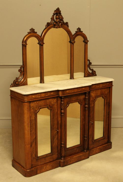 A VICTORIAN BURR WALNUT CREDENZA - ADDITIONAL PHOTO 3