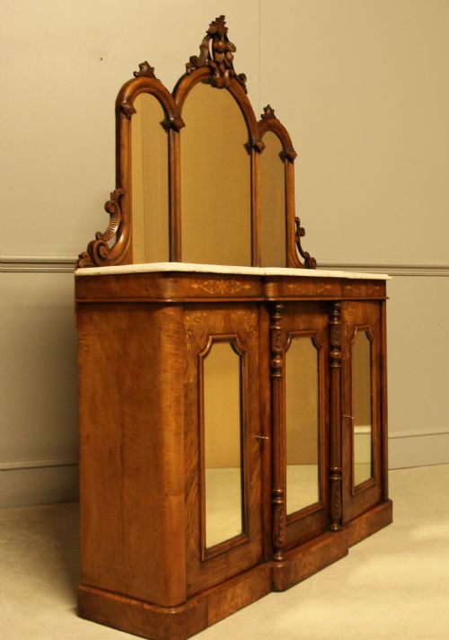 A VICTORIAN BURR WALNUT CREDENZA - ADDITIONAL PHOTO 4