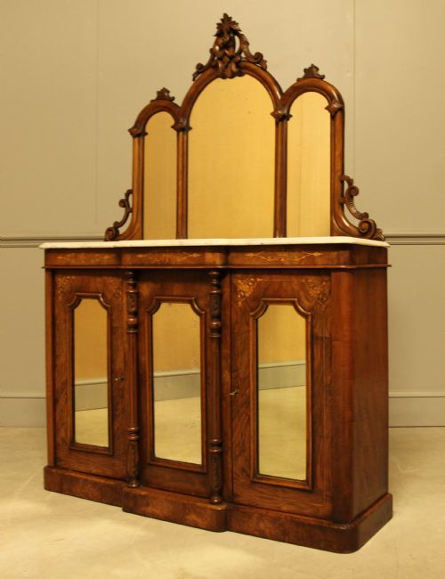 A VICTORIAN BURR WALNUT CREDENZA - ADDITIONAL PHOTO 5