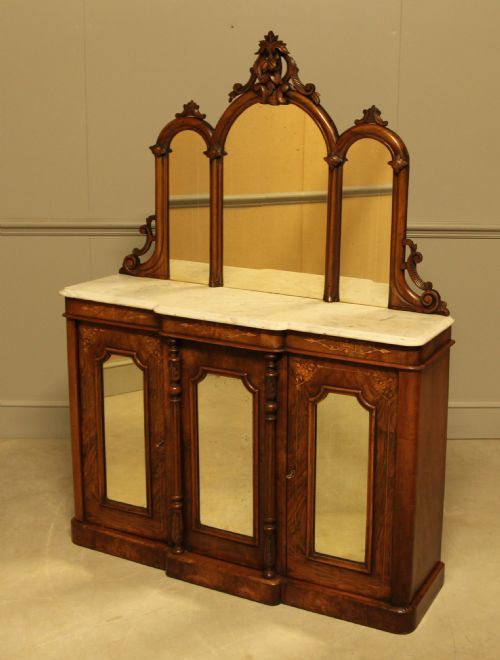 A VICTORIAN BURR WALNUT CREDENZA - ADDITIONAL PHOTO 6