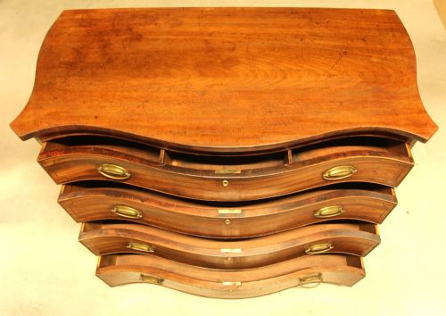 ANTIQUE MAHOGANY SERPENTINE CHEST OF DRAWERS - ADDITIONAL PHOTO 8