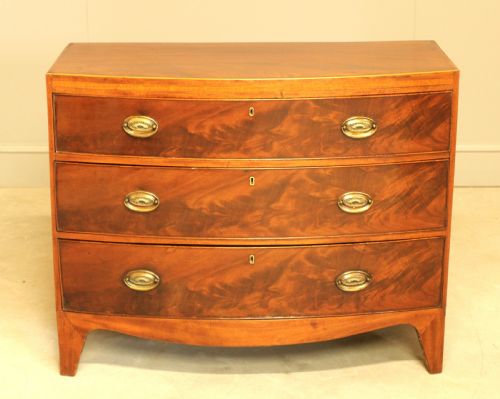 fig 1. Antique mahogany Georgian chest of drawers