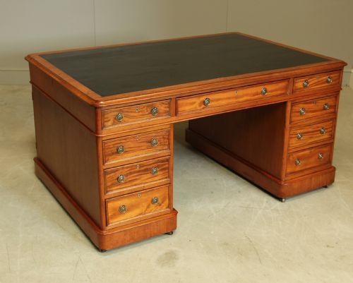 fig 1. A VICTORIAN MAHOGANY PARTNERS DESK