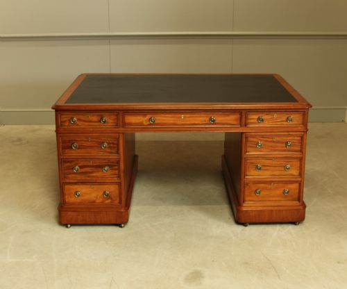 fig 2. A VICTORIAN MAHOGANY PARTNERS DESK